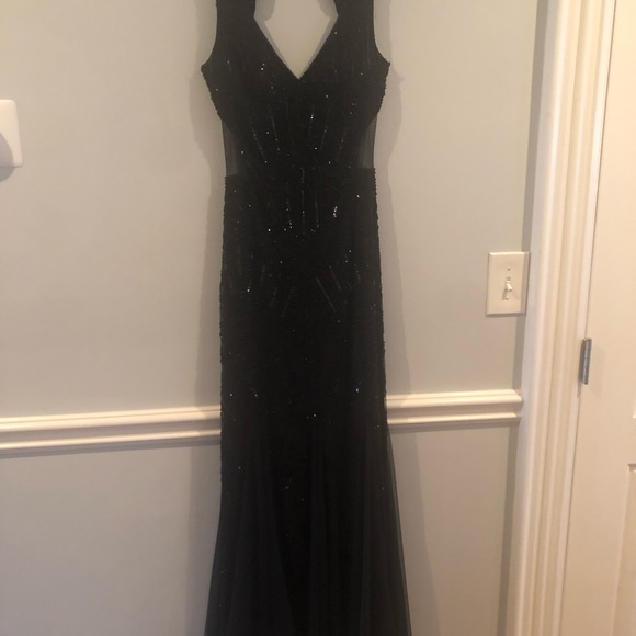 Adrianna Papell beaded gown - Picture 4 of 6